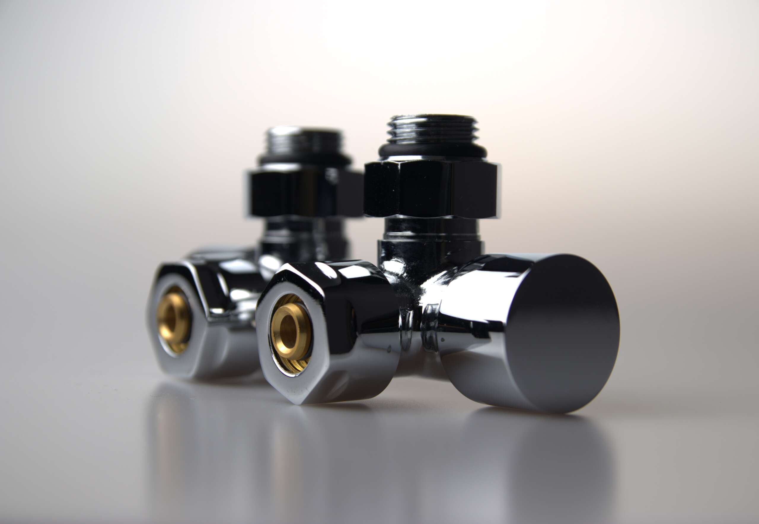 Multiblock Set für Badheizkörper Eck- und Durchgangsform 16x2mm in schwarz